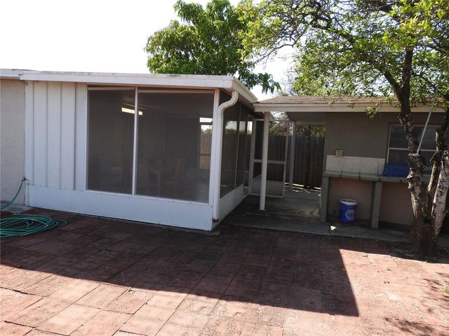 6919 LARMON STREET, Tampa, FL 33634