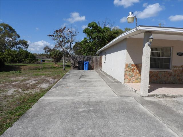 6919 LARMON STREET, Tampa, FL 33634