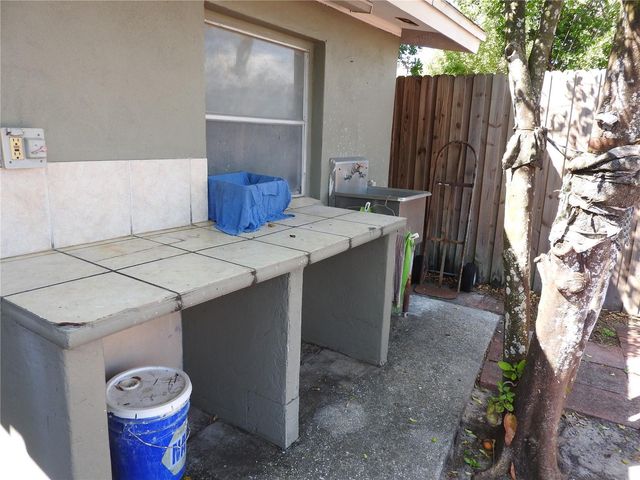 6919 LARMON STREET, Tampa, FL 33634