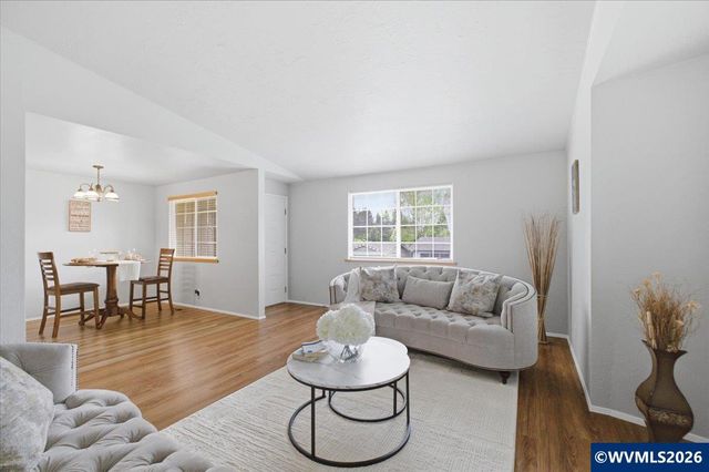 2585 Nautilus Av NW, Salem, OR 97304