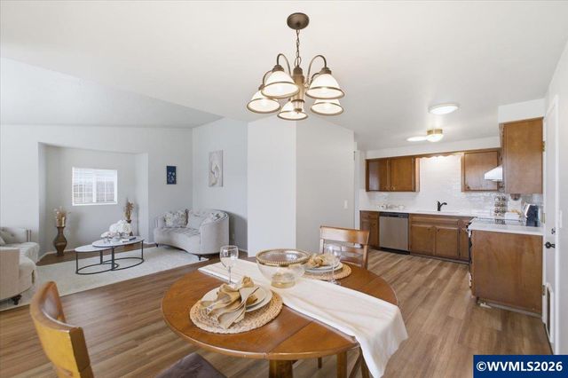 2585 Nautilus Av NW, Salem, OR 97304