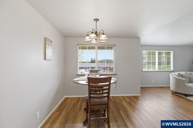 2585 Nautilus Av NW, Salem, OR 97304