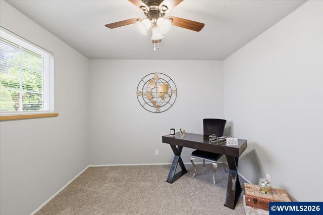 2585 Nautilus Av NW, Salem, OR 97304