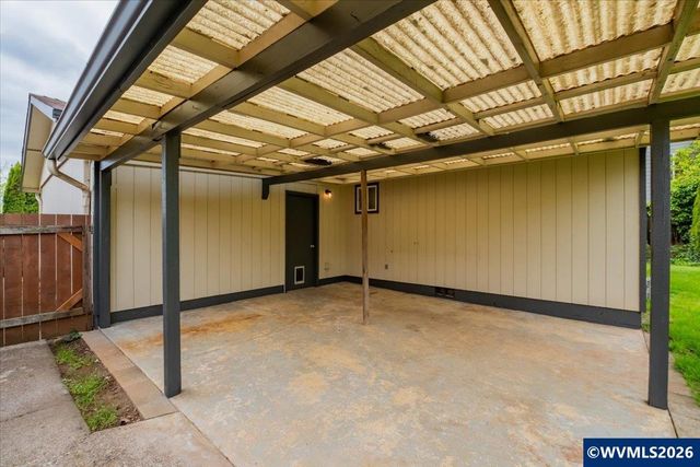 2585 Nautilus Av NW, Salem, OR 97304