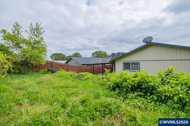 2585 Nautilus Av NW, Salem, OR 97304