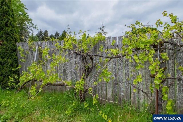 2585 Nautilus Av NW, Salem, OR 97304