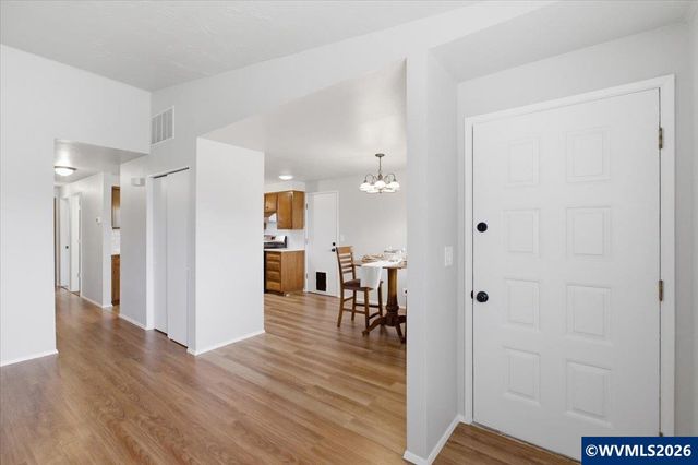 2585 Nautilus Av NW, Salem, OR 97304