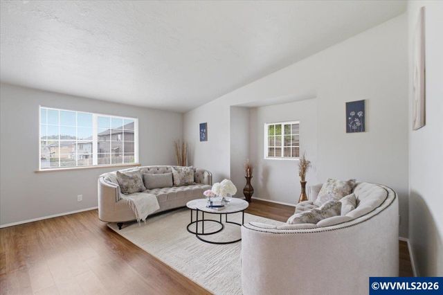 2585 Nautilus Av NW, Salem, OR 97304