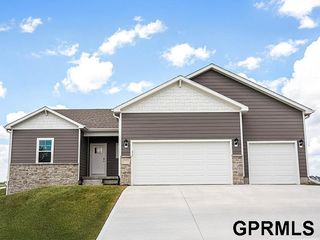 18486 Portal Street, Omaha, NE 68136