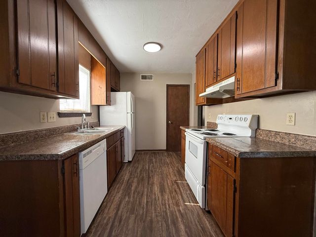 1411 Lazy Brk Apt A, Tallahassee, FL 32301