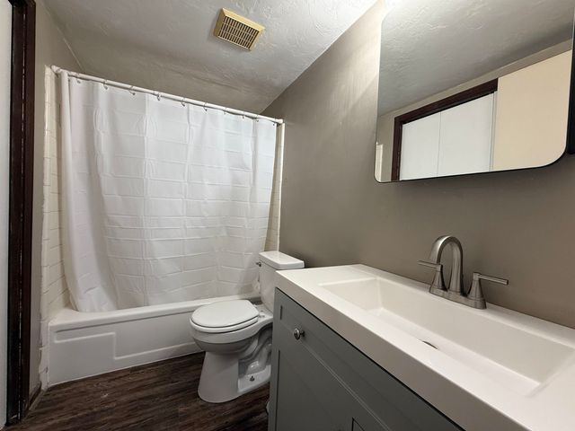 1411 Lazy Brk Apt A, Tallahassee, FL 32301