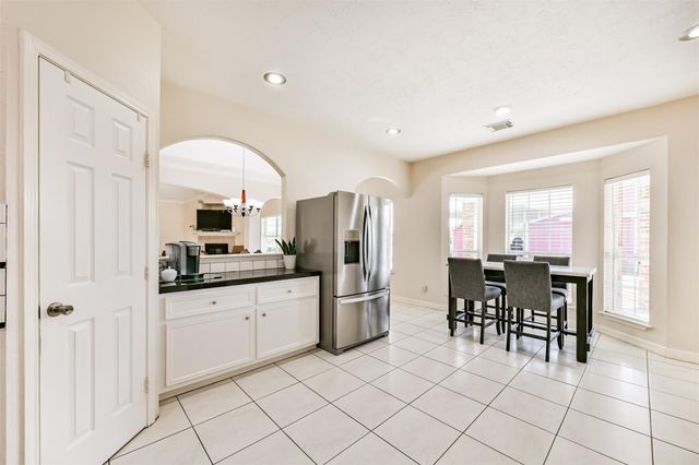 1910 Quinn Road, Pearland, TX 77581