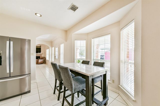 1910 Quinn Road, Pearland, TX 77581