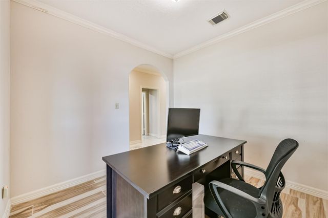 1910 Quinn Road, Pearland, TX 77581