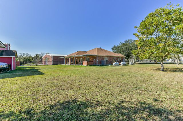 1910 Quinn Road, Pearland, TX 77581