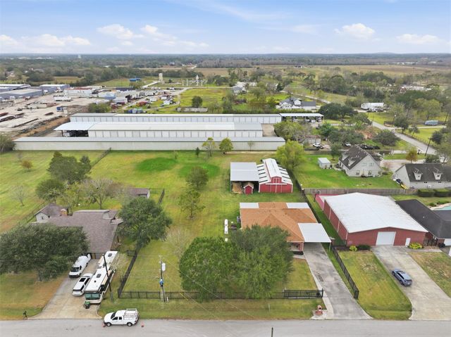 1910 Quinn Road, Pearland, TX 77581