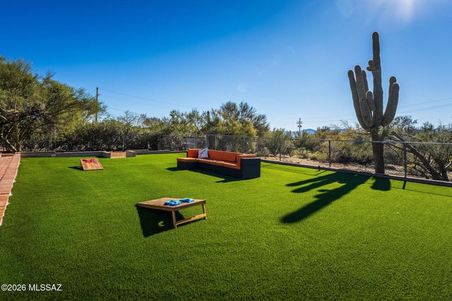 7755 N Arundel Court, Tucson, AZ 85704