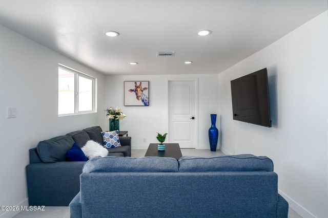 7755 N Arundel Court, Tucson, AZ 85704