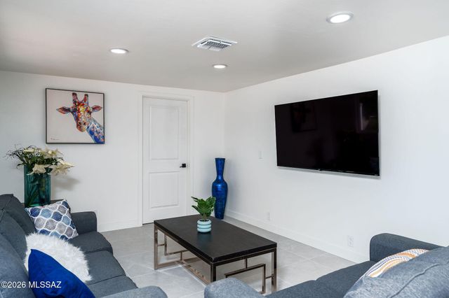 7755 N Arundel Court, Tucson, AZ 85704