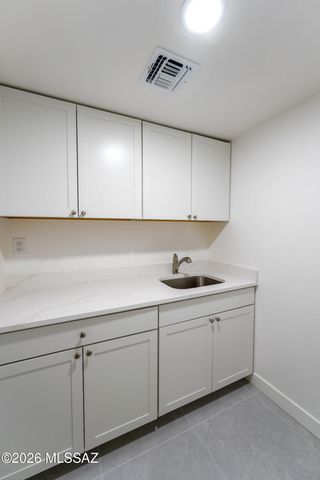 7755 N Arundel Court, Tucson, AZ 85704