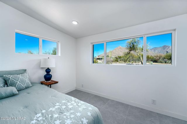 7755 N Arundel Court, Tucson, AZ 85704