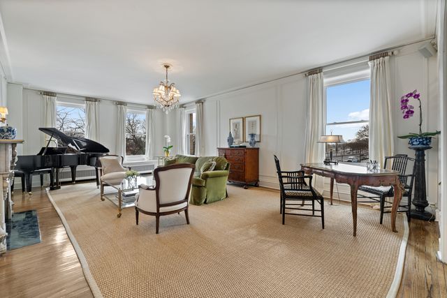 3500 N Lake Shore Drive 3C, Chicago, IL 60657