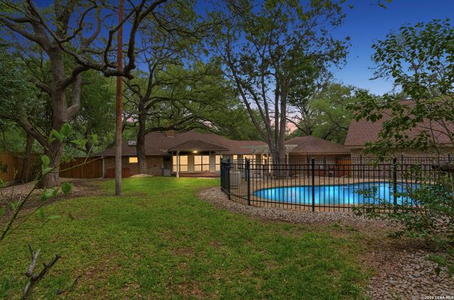 21009 HICKORY BND, Garden Ridge, TX 78266
