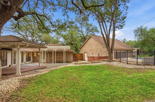 21009 HICKORY BND, Garden Ridge, TX 78266