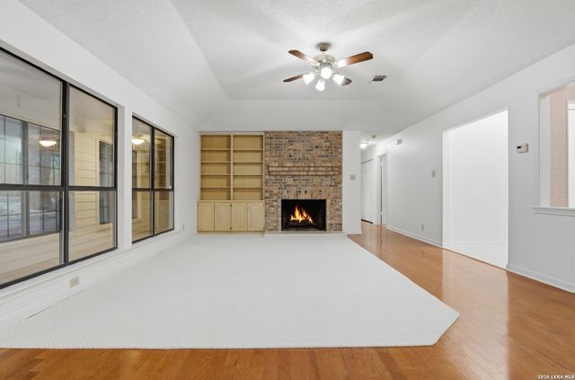 21009 HICKORY BND, Garden Ridge, TX 78266