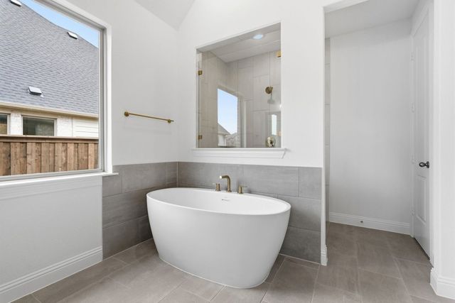 2611 Brazos Drive Drive, Mansfield, TX 76063