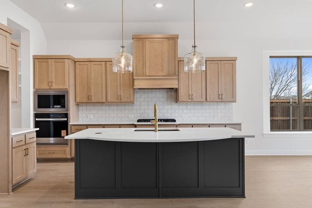 2611 Brazos Drive Drive, Mansfield, TX 76063