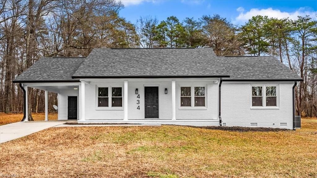 434 John Street, Eden, NC 27288