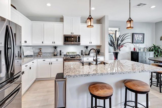 4146 Mission Tree Way, Oceanside, CA 92057