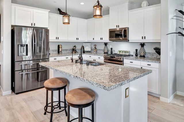 4146 Mission Tree Way, Oceanside, CA 92057