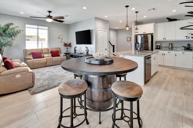 4146 Mission Tree Way, Oceanside, CA 92057