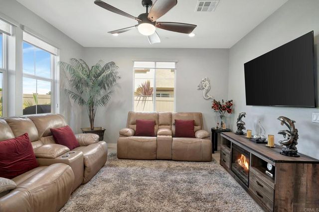 4146 Mission Tree Way, Oceanside, CA 92057