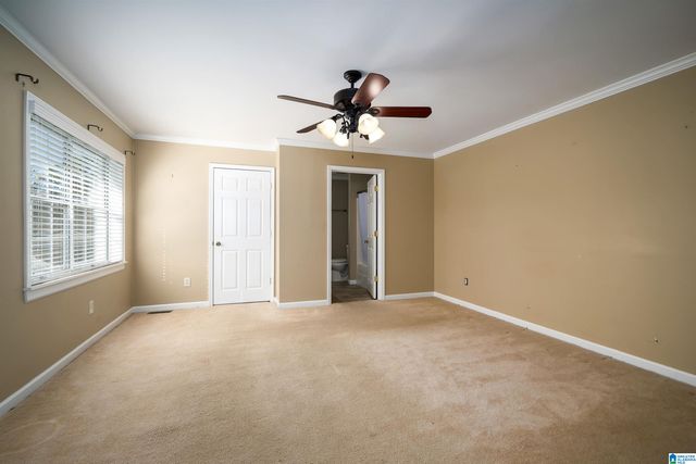 915 PINEWOOD AVENUE, Hueytown, AL 35023