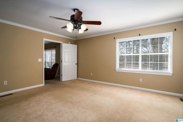 915 PINEWOOD AVENUE, Hueytown, AL 35023