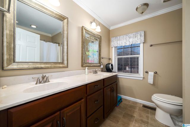 915 PINEWOOD AVENUE, Hueytown, AL 35023