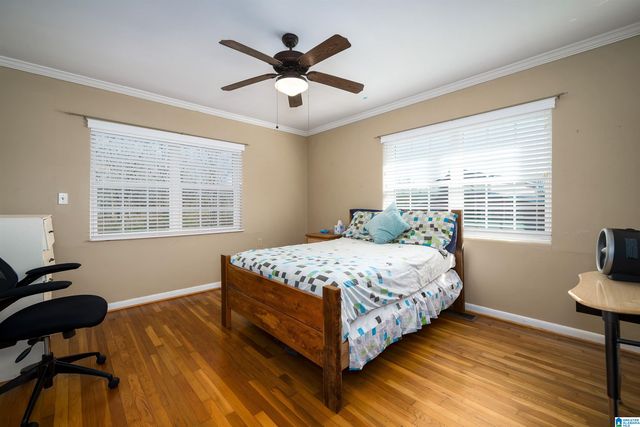 915 PINEWOOD AVENUE, Hueytown, AL 35023