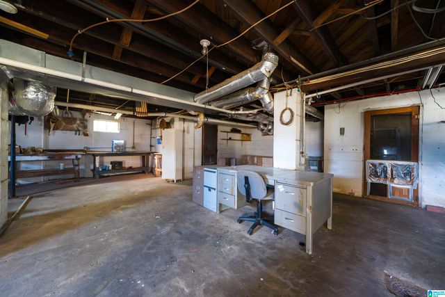 915 PINEWOOD AVENUE, Hueytown, AL 35023