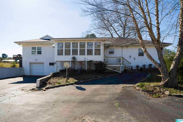 915 PINEWOOD AVENUE, Hueytown, AL 35023