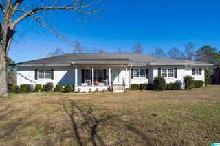 915 PINEWOOD AVENUE, Hueytown, AL 35023