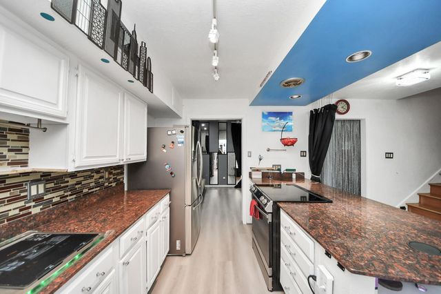 7877 Kendalia Drive, Houston, TX 77036