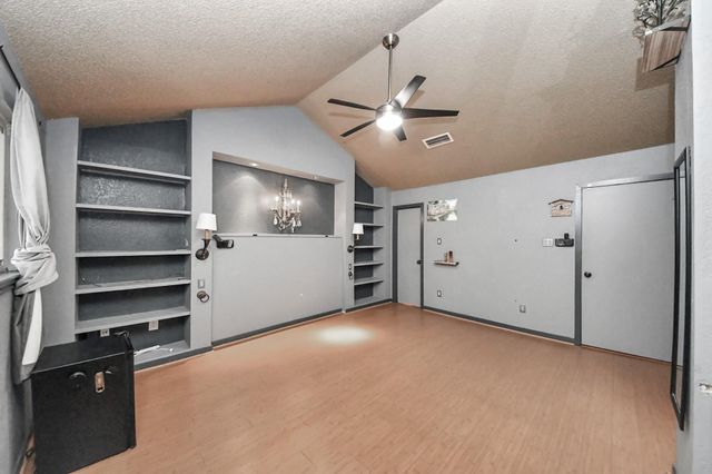 7877 Kendalia Drive, Houston, TX 77036