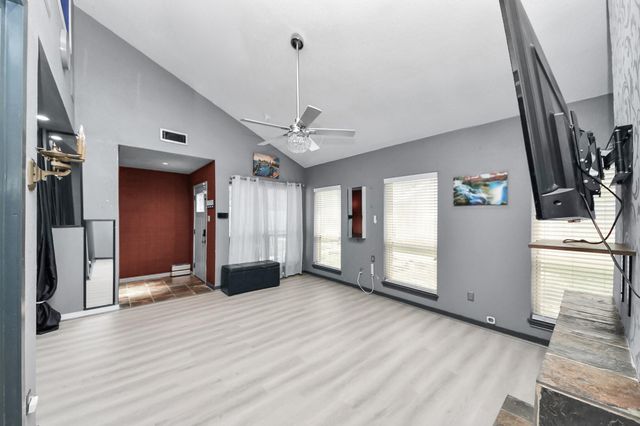 7877 Kendalia Drive, Houston, TX 77036