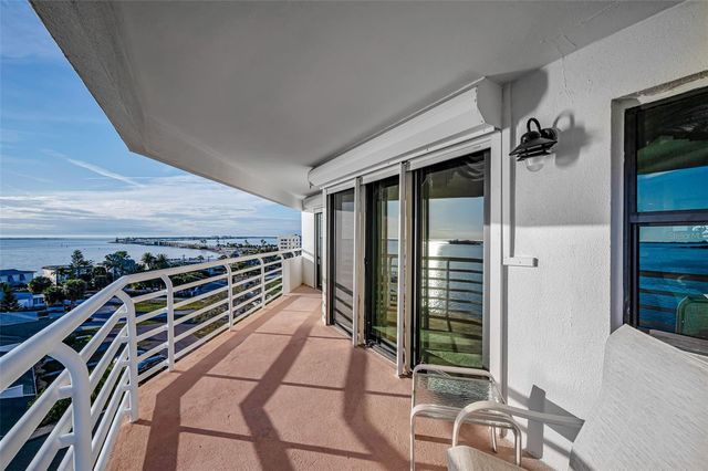 2539 GARY CIRCLE 704, Dunedin, FL 34698