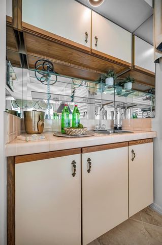 2539 GARY CIRCLE 704, Dunedin, FL 34698