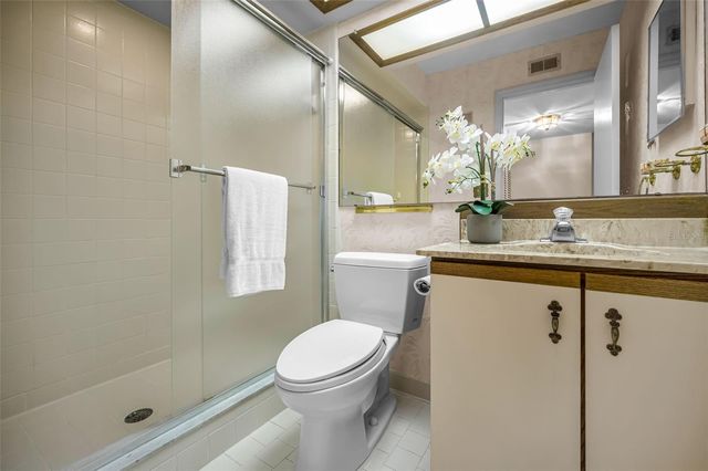 2539 GARY CIRCLE 704, Dunedin, FL 34698