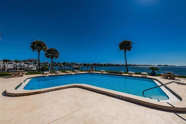 2539 GARY CIRCLE 704, Dunedin, FL 34698